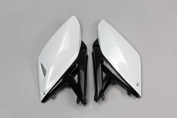 Side panels / White-black - oem 13 - Suzuki - REPLICA PLASTICS - SU04929-W - UFO Plast